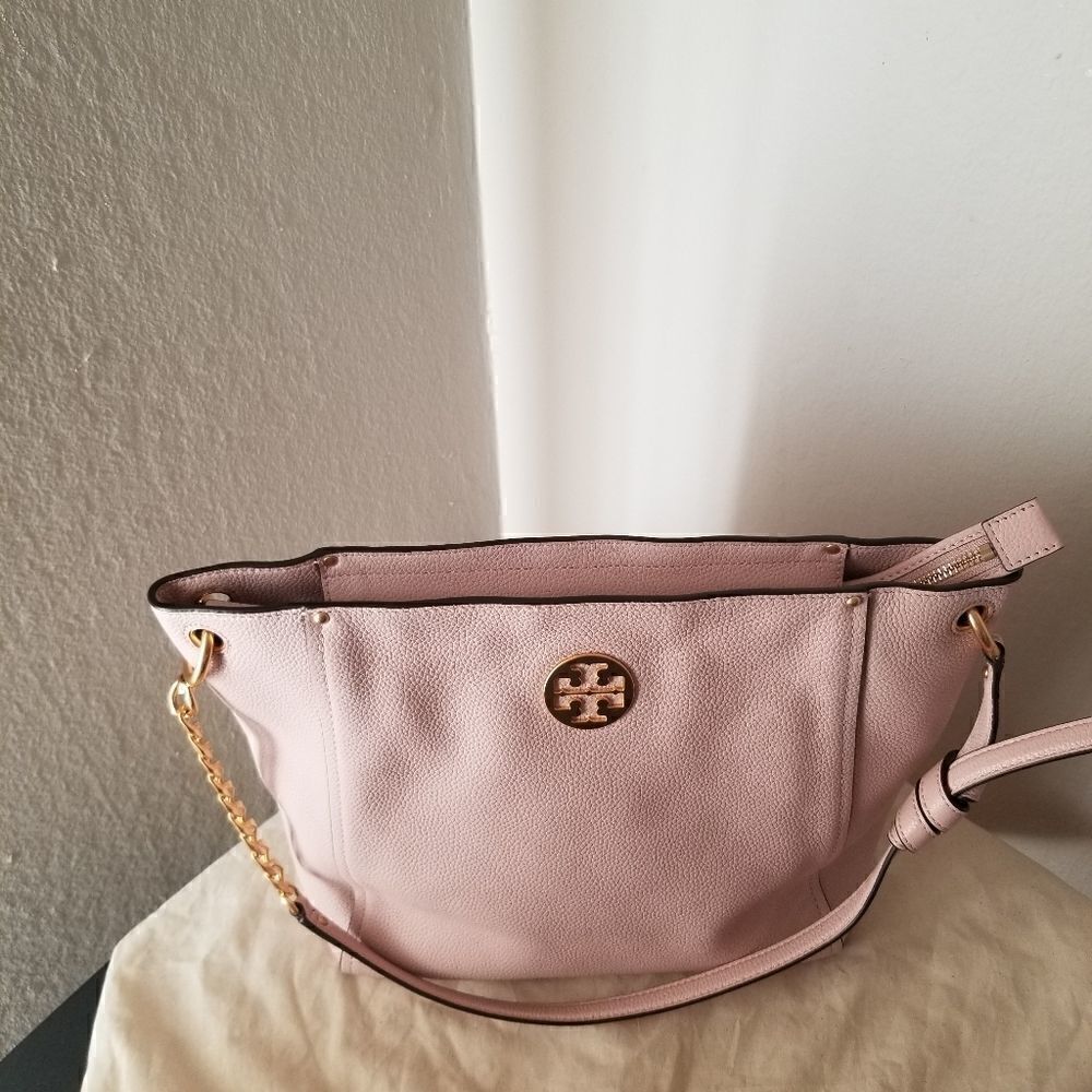 Tory Burch Carson Shoulder Bag - Picture 6 of 11